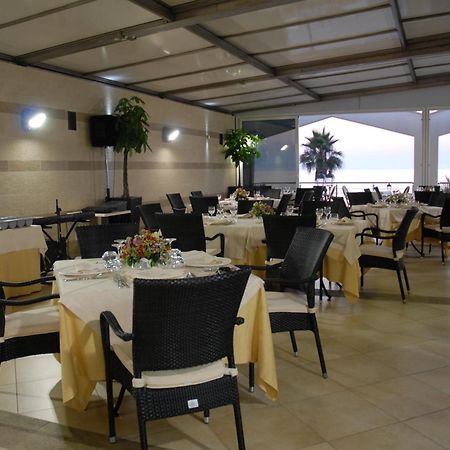 Grand Hotel Victoria Bagnara Calabra Exterior photo